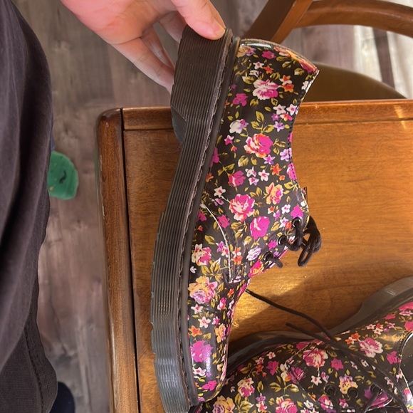 Dr. Martens Vintage Floral Oxfords Size 8 - Picture 2 of 4